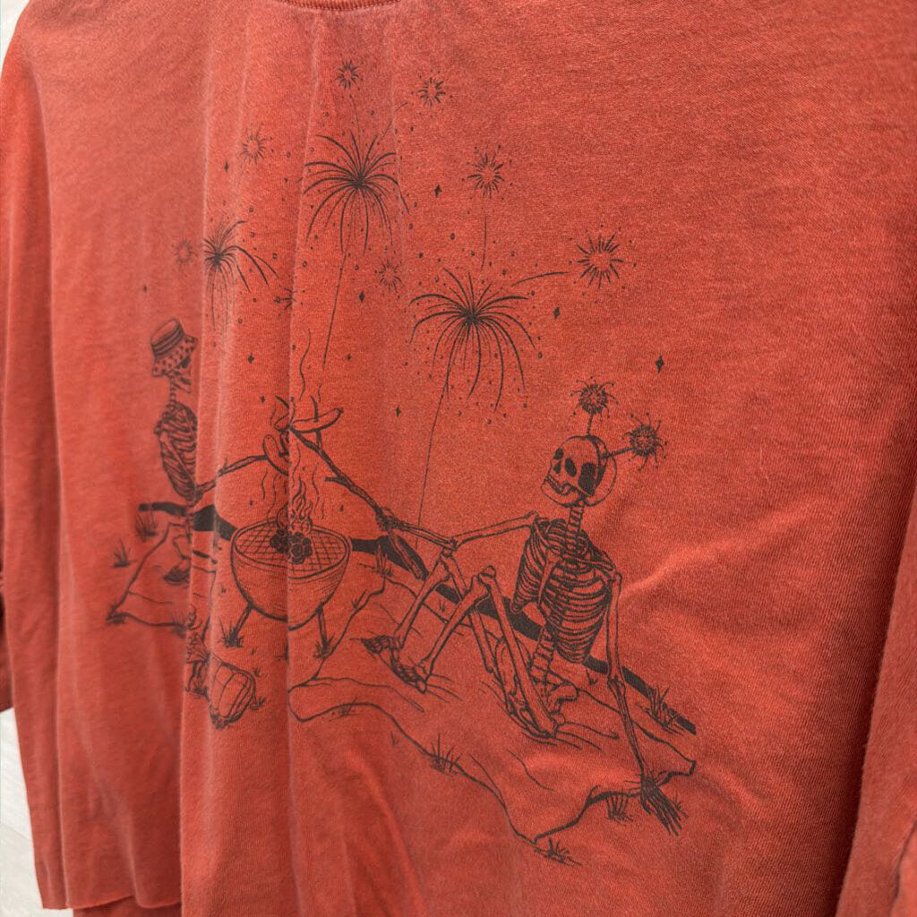 American Eagle Orange Skeleton Cropped Short Sleeve Graphic Tee Medium