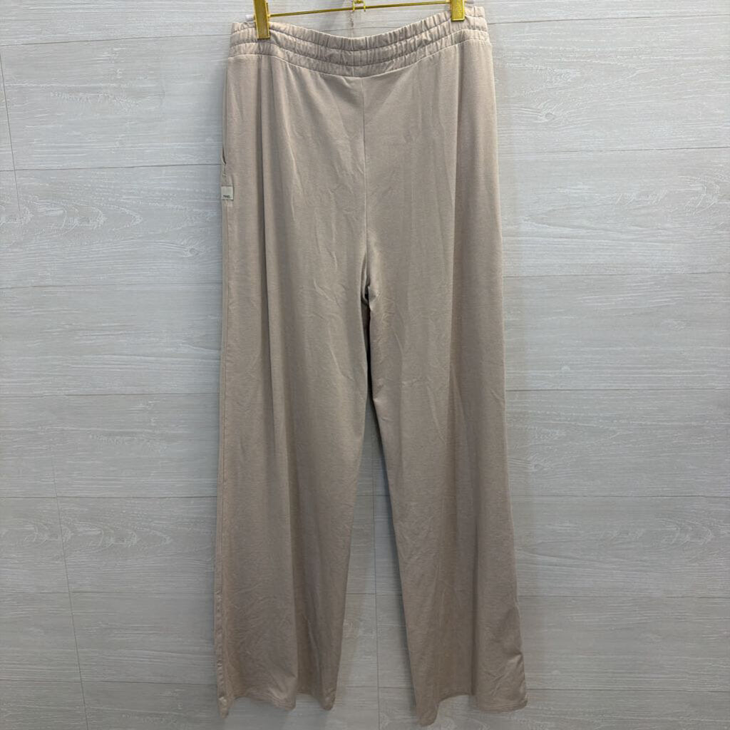Vuori Beige Soft Wide Leg Pull On Lounge Pants Medium
