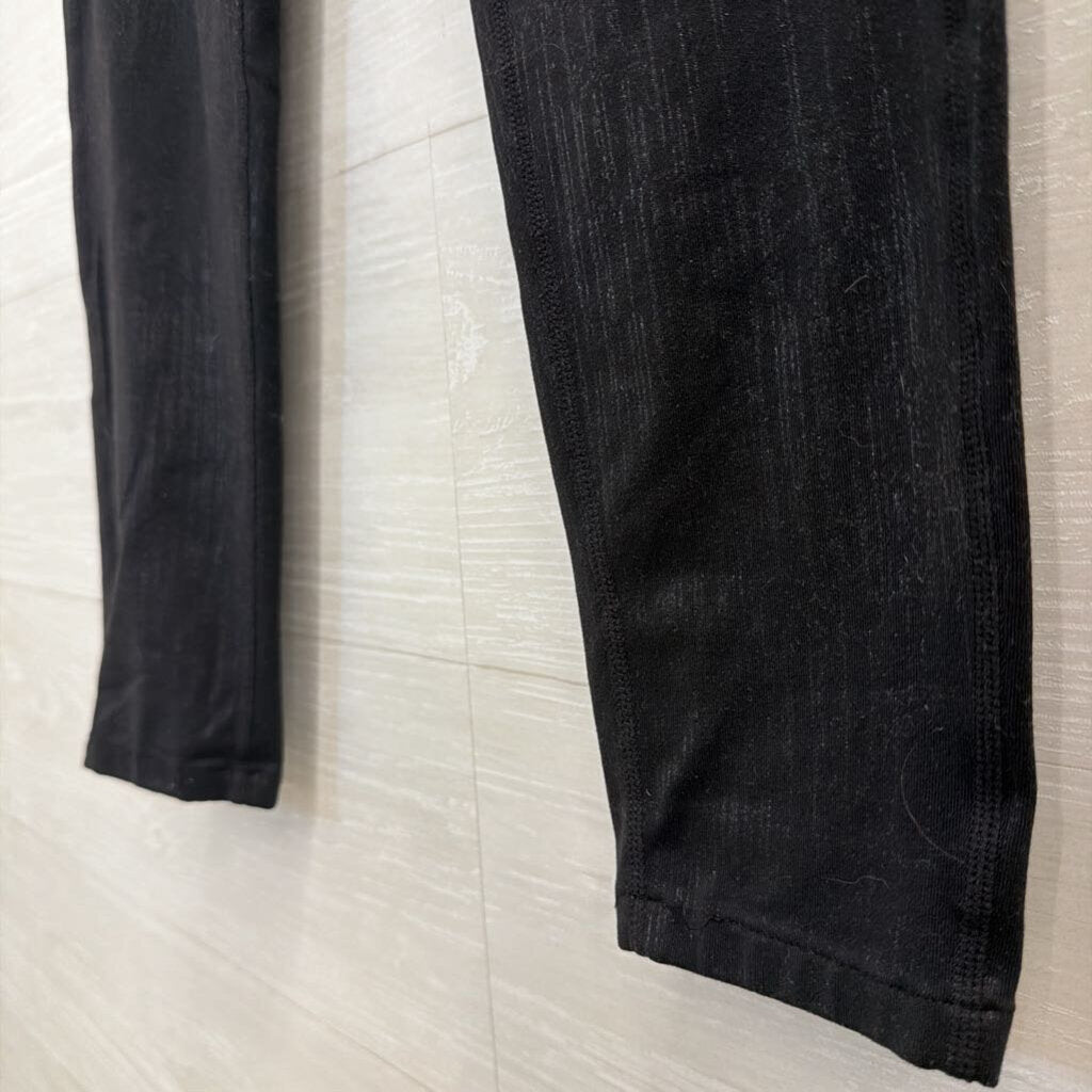 Athleta Black Print Cropped Leggings Small