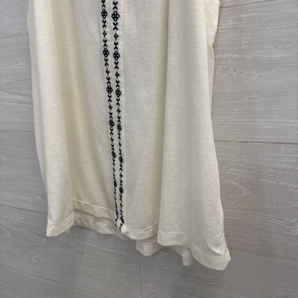 Skies are Blue White/ Navy Embroidered Tank Top Large