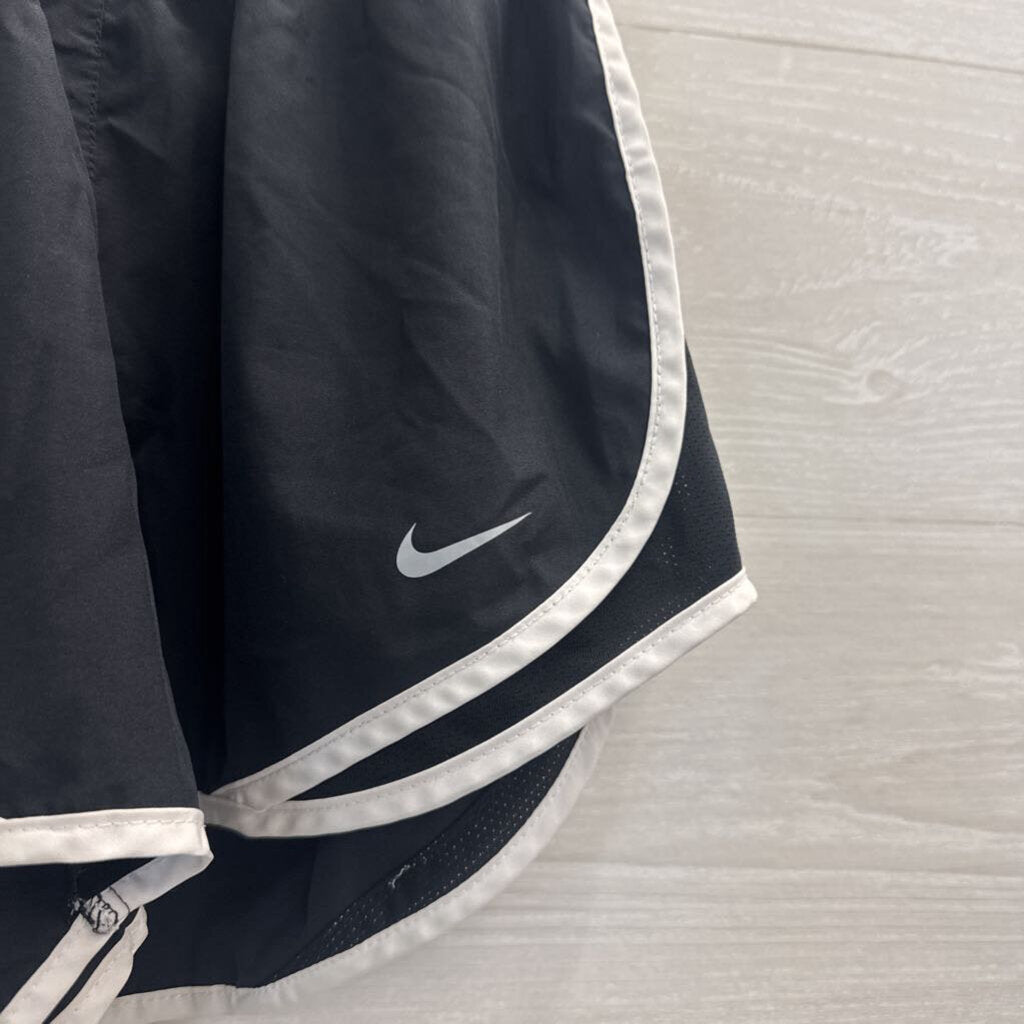 Nike Black/ White Athletic Shorts Extra Small