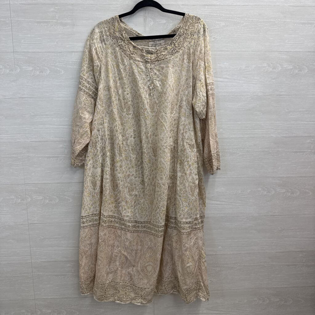 Magnolia Pearl Cream/ Multi Print Long Sleeve Dress One Size