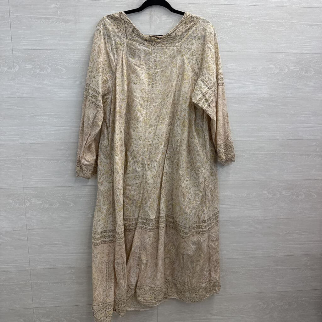 Magnolia Pearl Cream/ Multi Print Long Sleeve Dress One Size