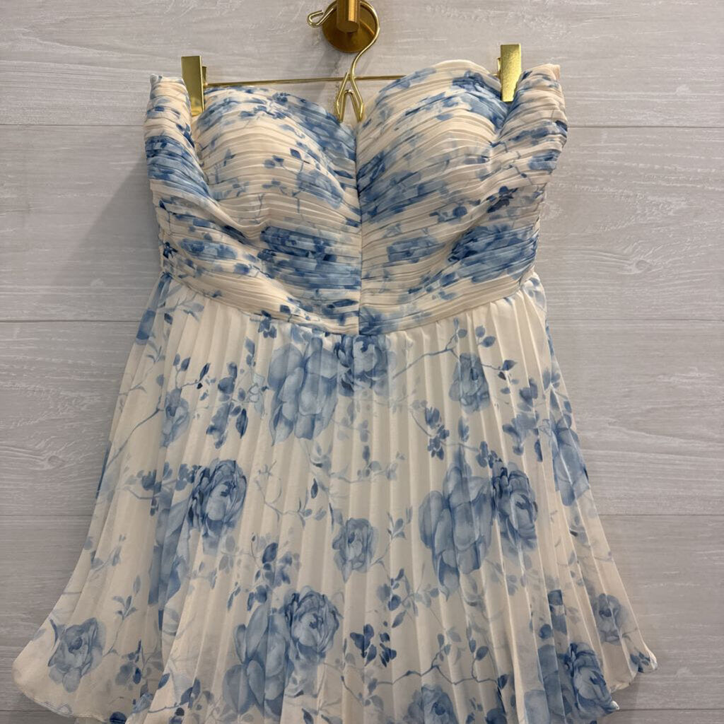 AW Bridal White/ Blue Floral Print Pleated Layered Strapless Maxi Dress 4