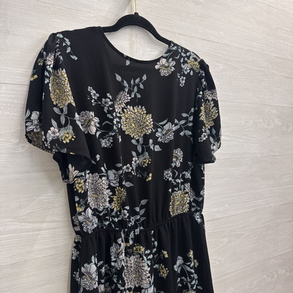 Black/ Multi Floral Print Short Sleeve Maxi Dress With Shorts Large