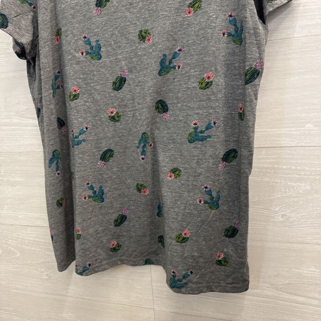 Torrid Grey Cactus Print Short Sleeve Top 1