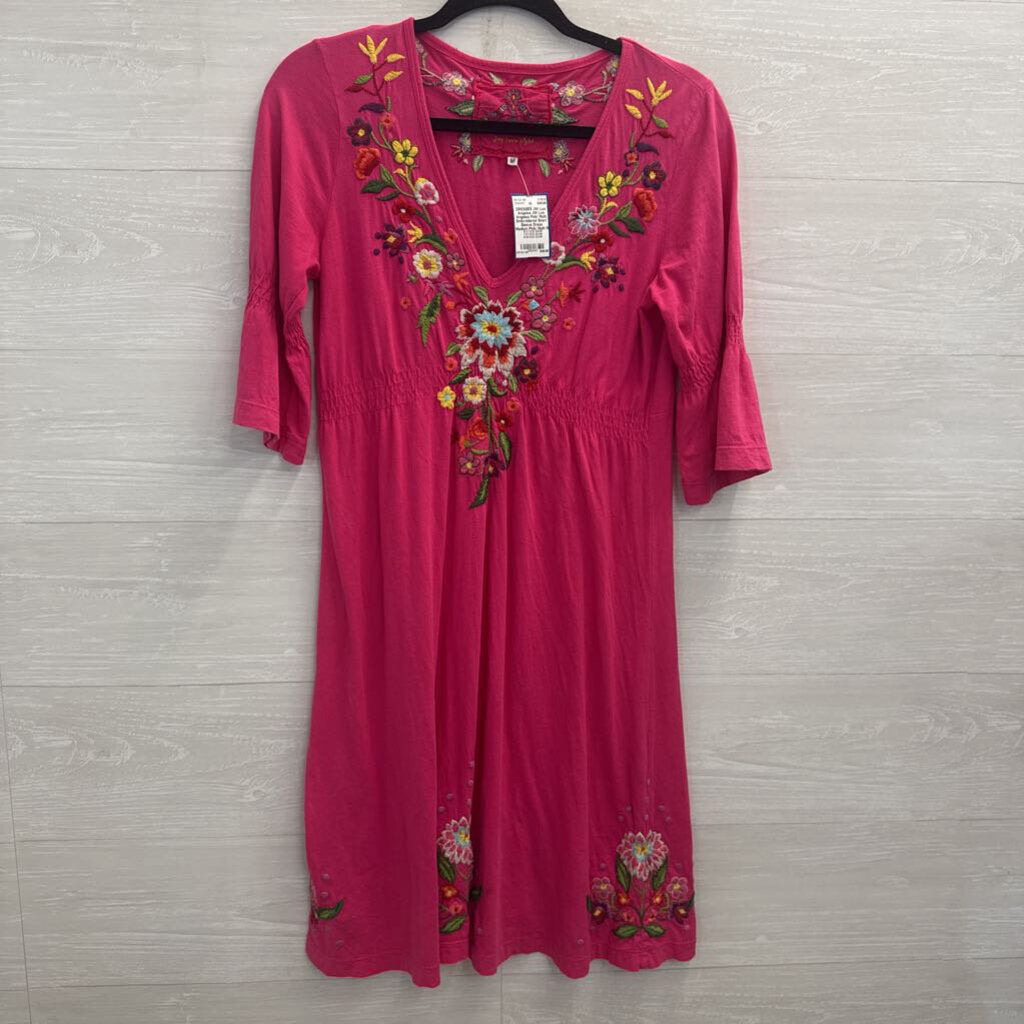 JW Los Angeles Pink/ Multi Embroidered Short Sleeve Dress Medium