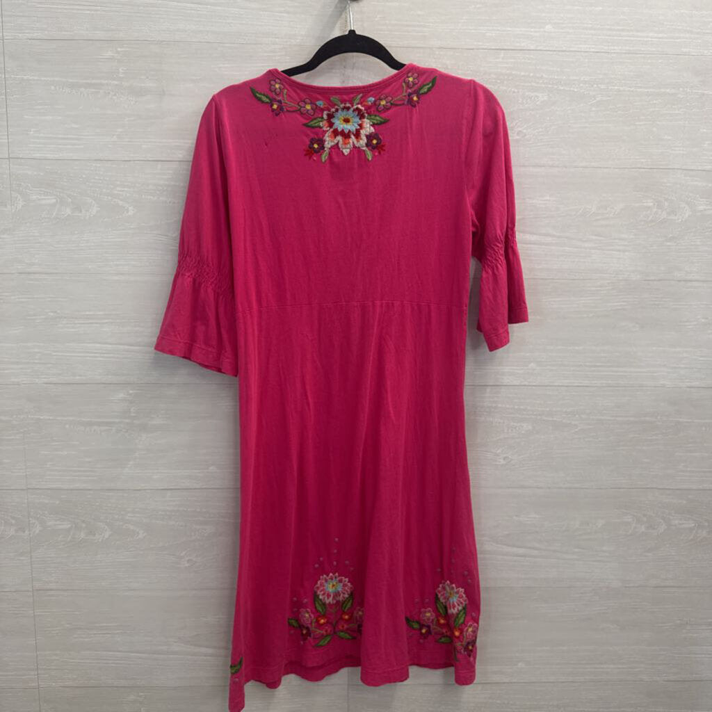 JW Los Angeles Pink/ Multi Embroidered Short Sleeve Dress Medium