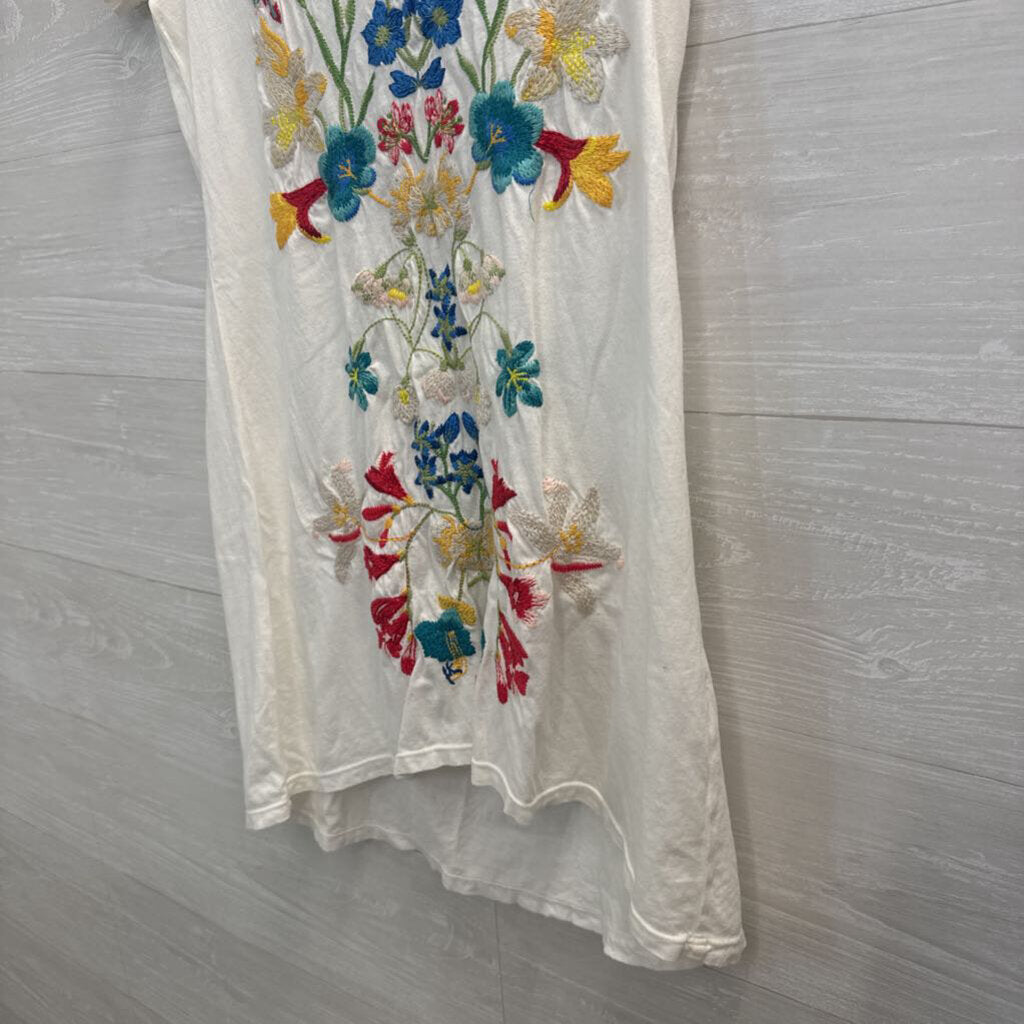 JW Los Angeles White/ Multi Embroidered Short Sleeve Tunic Top Small