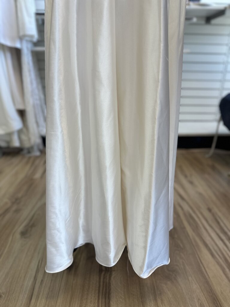 Ivory Satin Off Shoulder Long Sleeve Bridal Gown Medium
