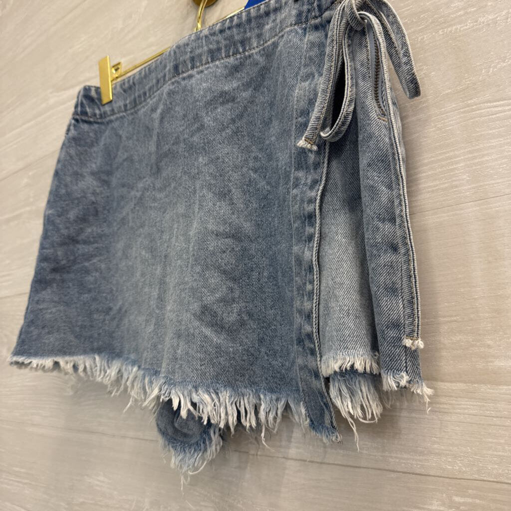 Happily Grey Light Wash Denim Wrap Skort 25