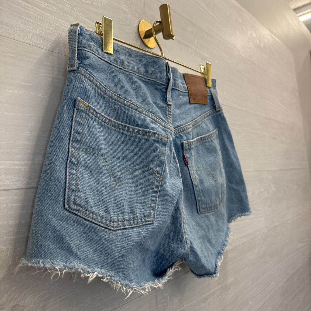 Levi Light Wash 501 Denim Shorts 26