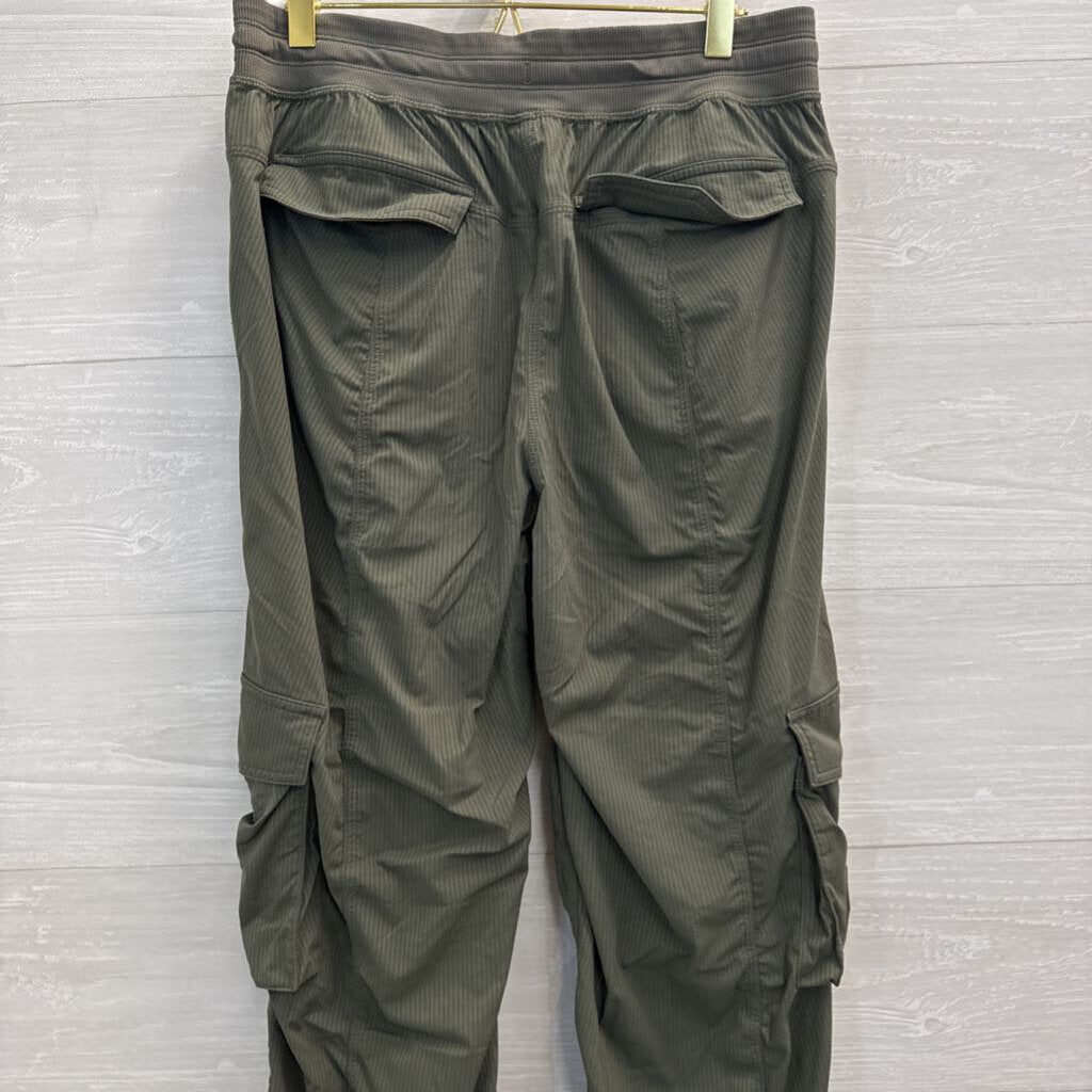 Lululemon Green Dance Studio Cargo Jogger Pants Small