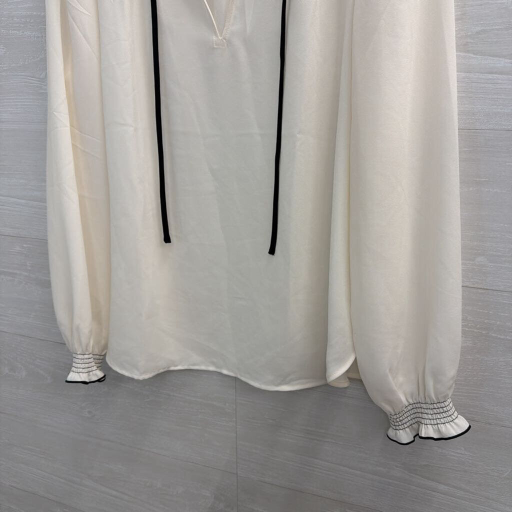 Loft White/ Black Trim Long Sleeve Top Medium
