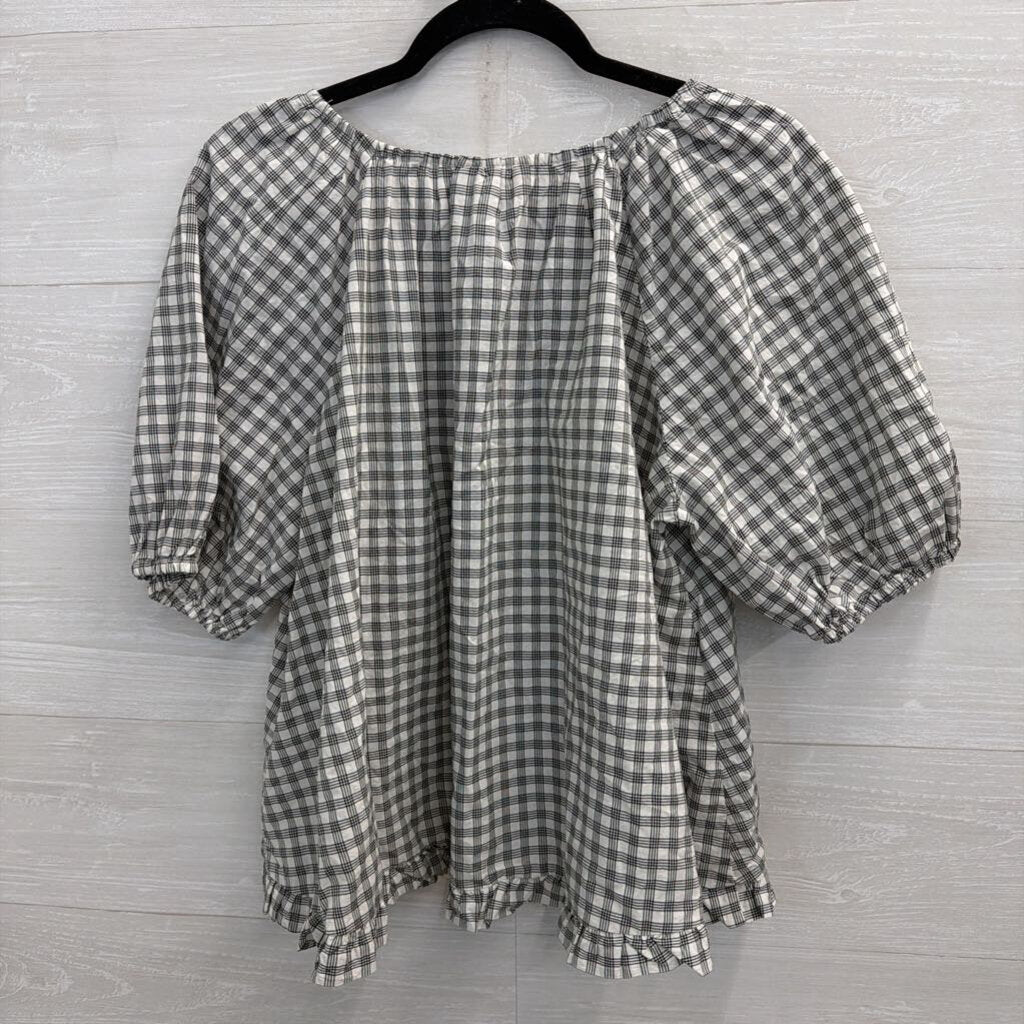White/ Black Plaid Short Puff Sleeve Top Large