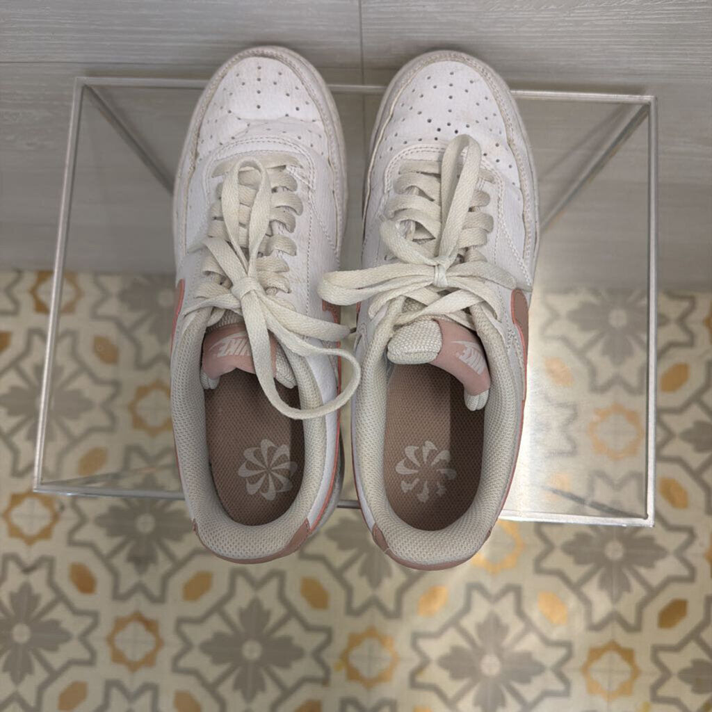 Nike White/ Pink Court Vision Low Sneakers 9