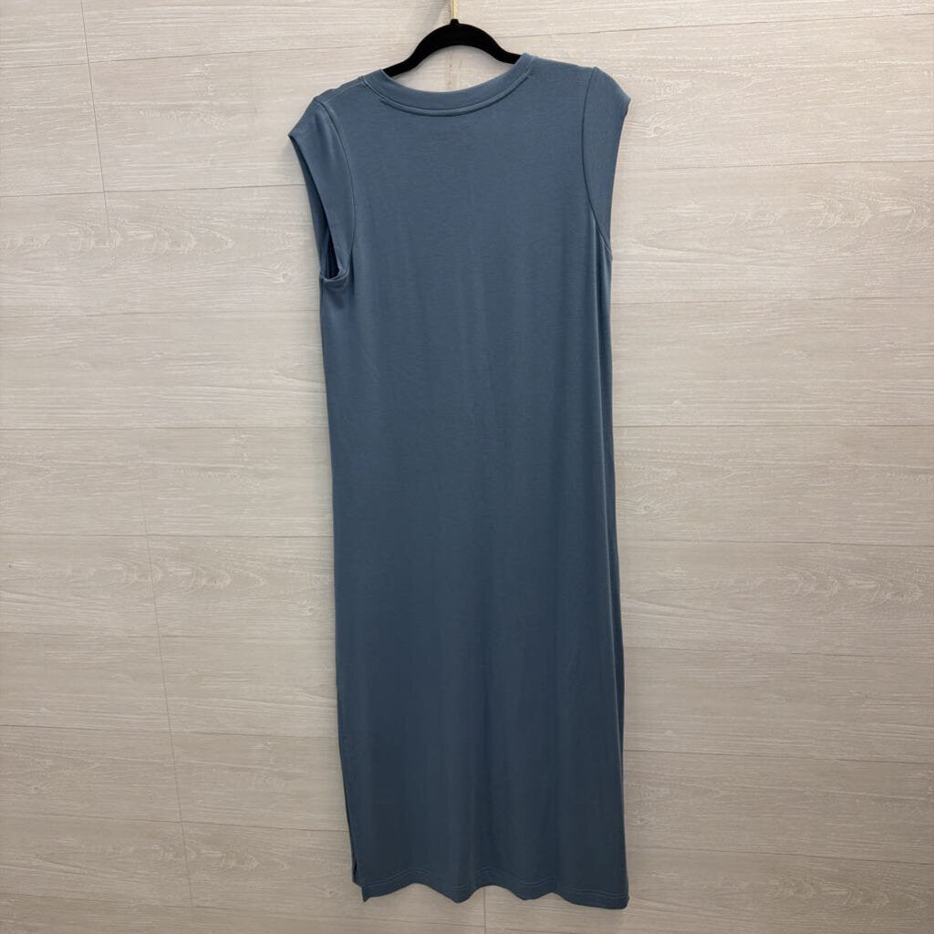 Soft Blue Short Sleeve Maxi Dress Medium