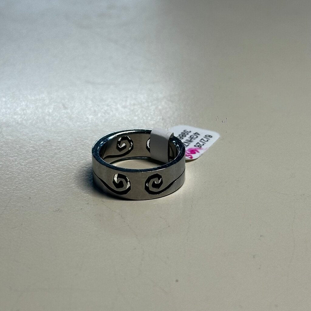 Silver Band Ring
