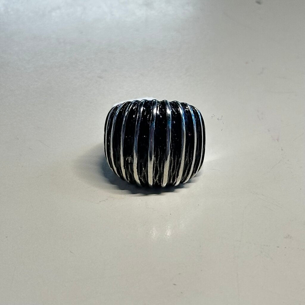Silver/ Black Metal Statement Ring