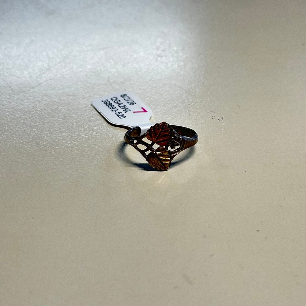 Silver/ Multi Leaf Dainty Ring