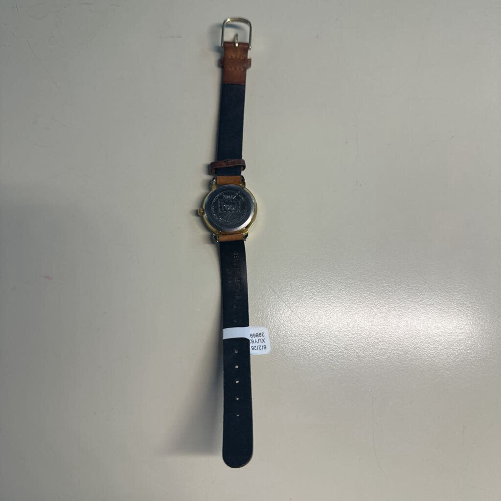 Vintage 90s Brown Leather Winnie the Pooh Watch