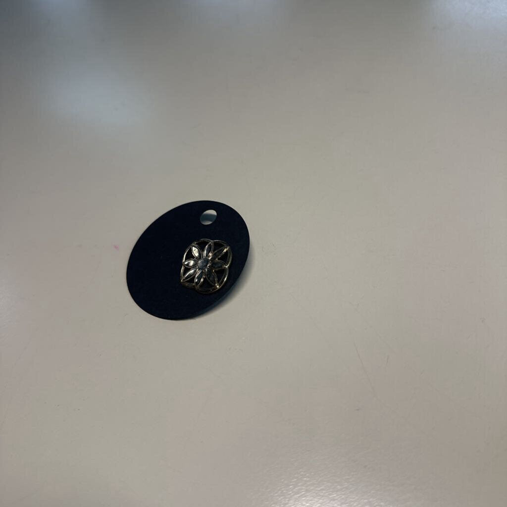 Gold Floral Pin