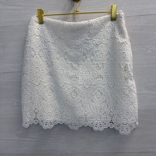 Abercrombie and Fitch White Lace Skort Small