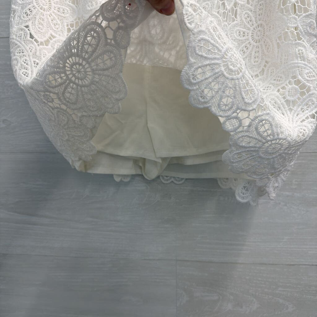 Abercrombie and Fitch White Lace Skort Small