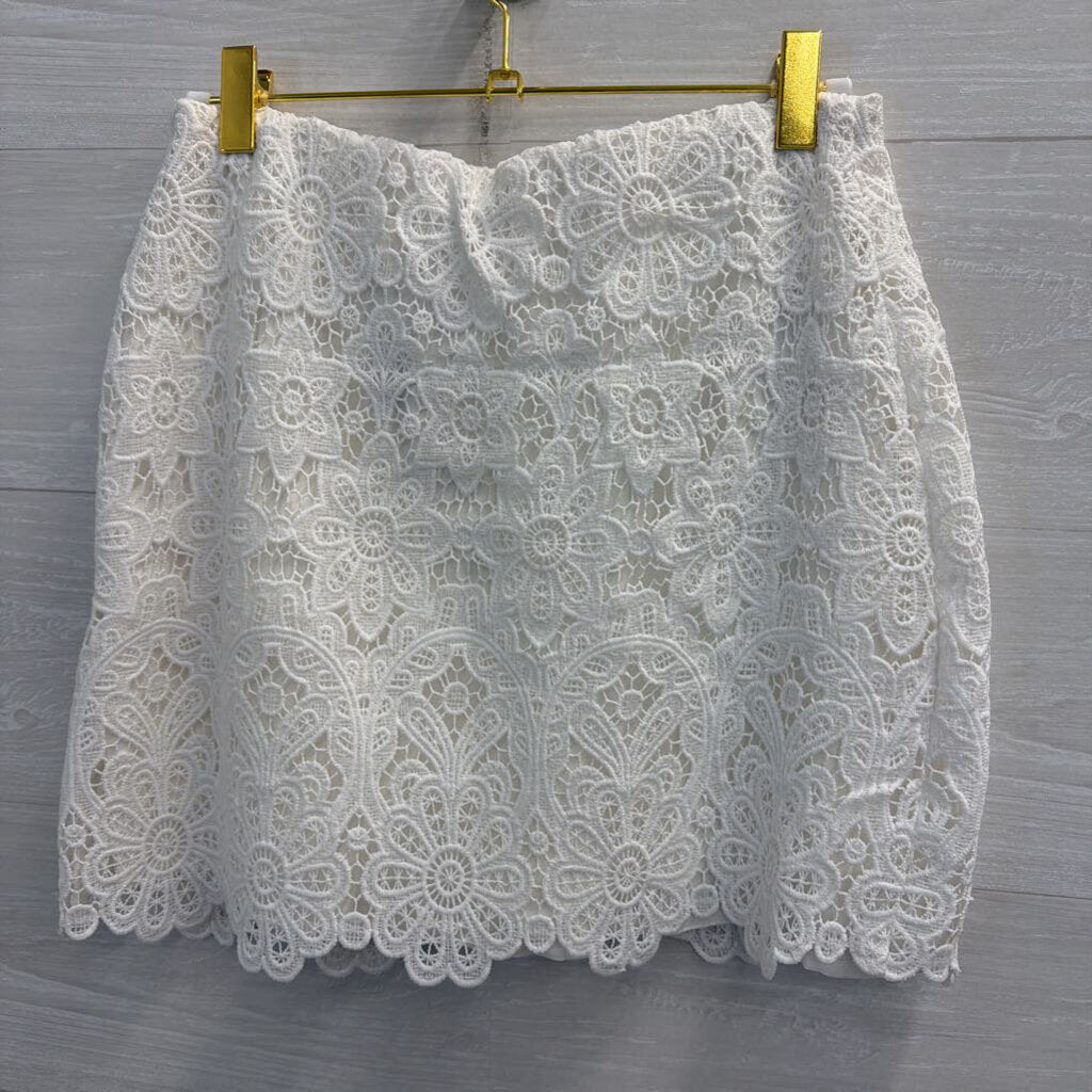 Abercrombie and Fitch White Lace Skort Small