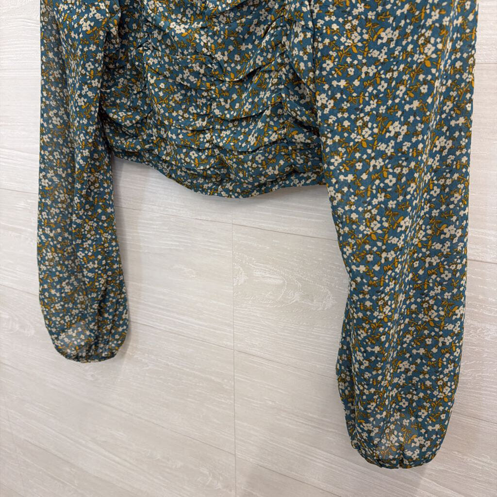 Altar'd State Blue/ Multi Cropped Floral Print Long Sleeve Top Medium