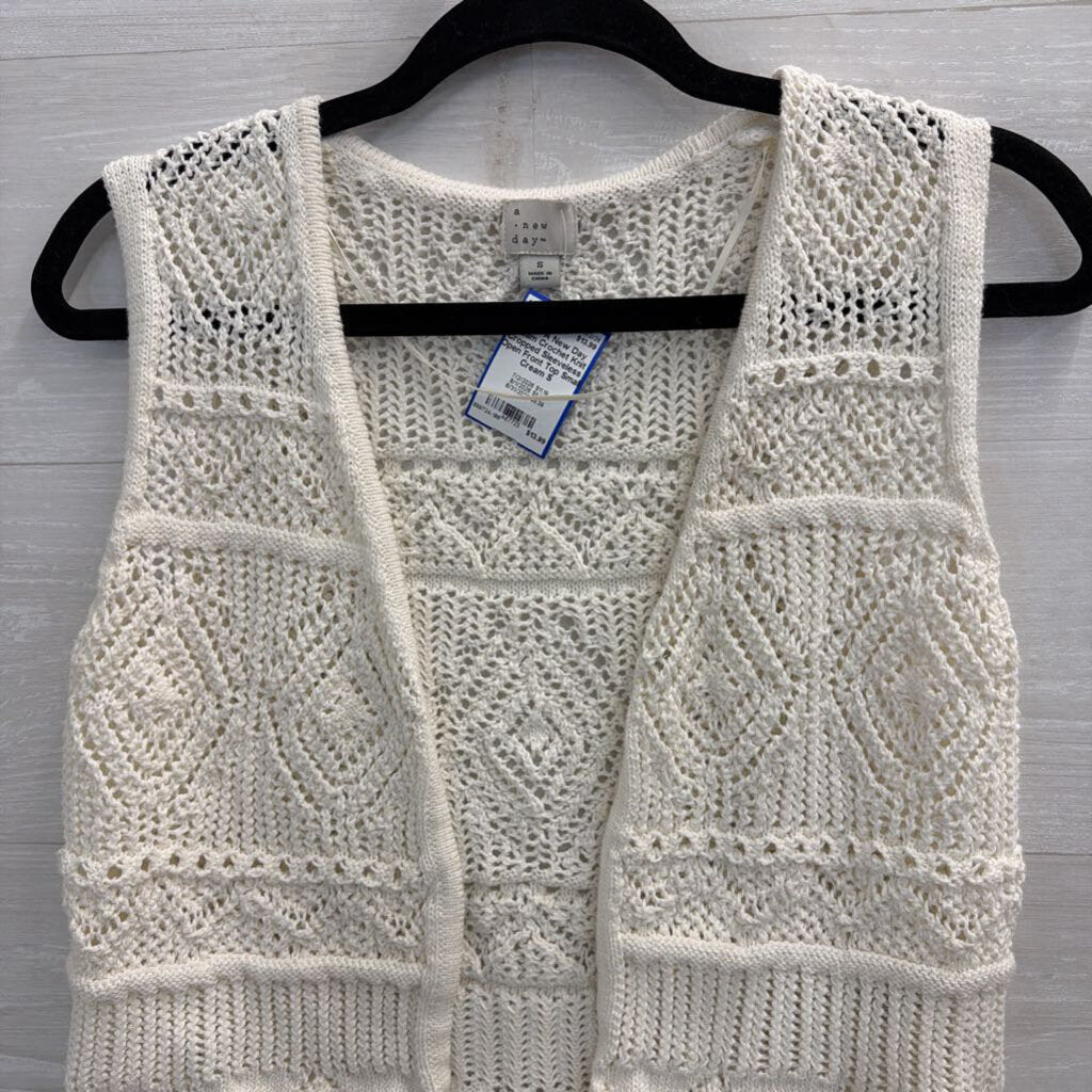 Cream Crochet Knit Cropped Sleeveless Open Front Top Small