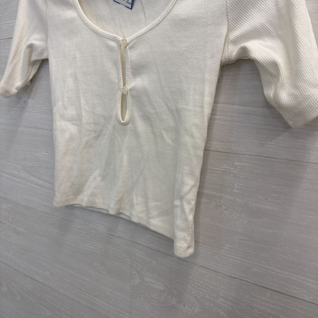 Abercrombie and Fitch Cream cropped Ribbed Short Sleeve Top Small