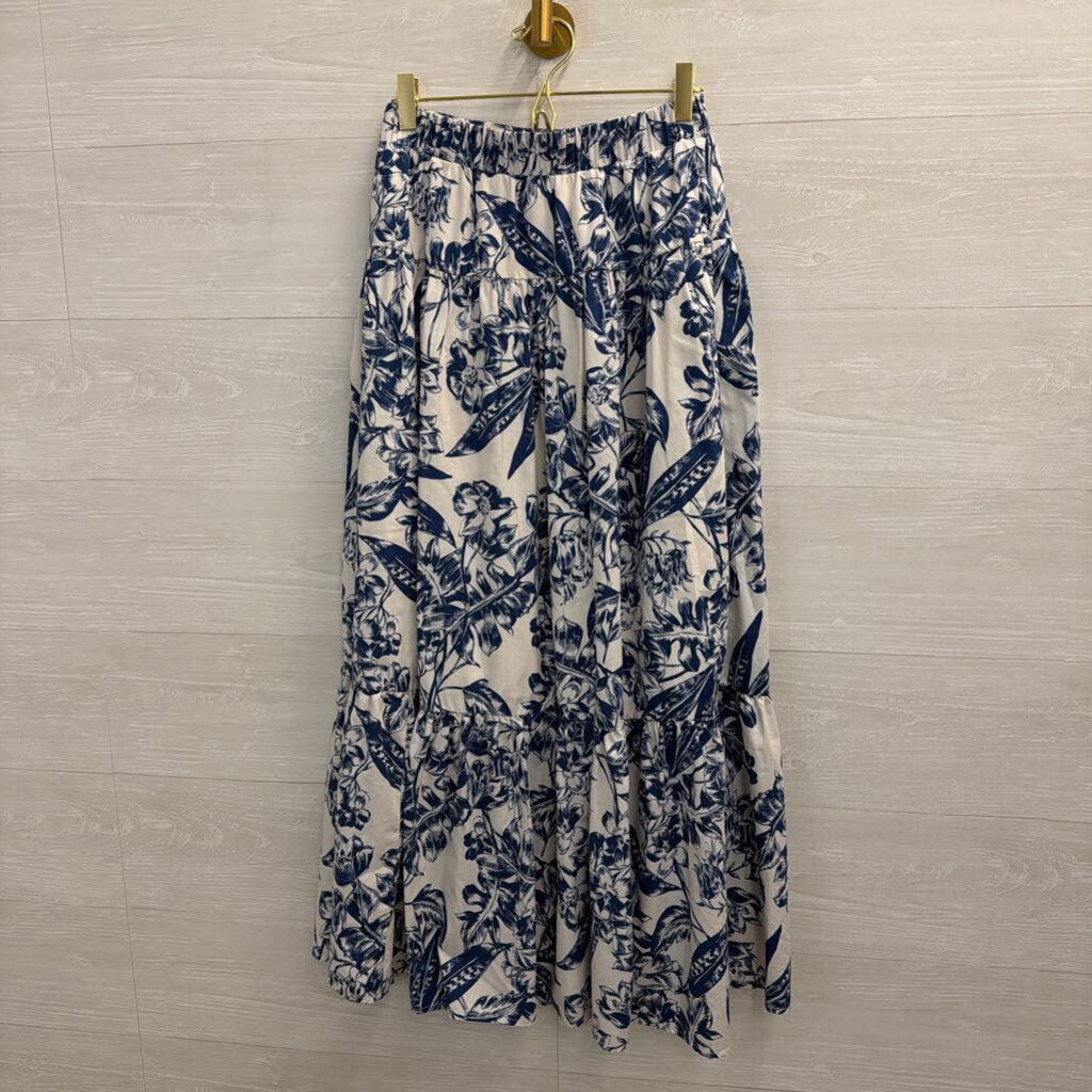 Abercrombie and Fitch White/ Blue Print Maxi Skirt Extra Small