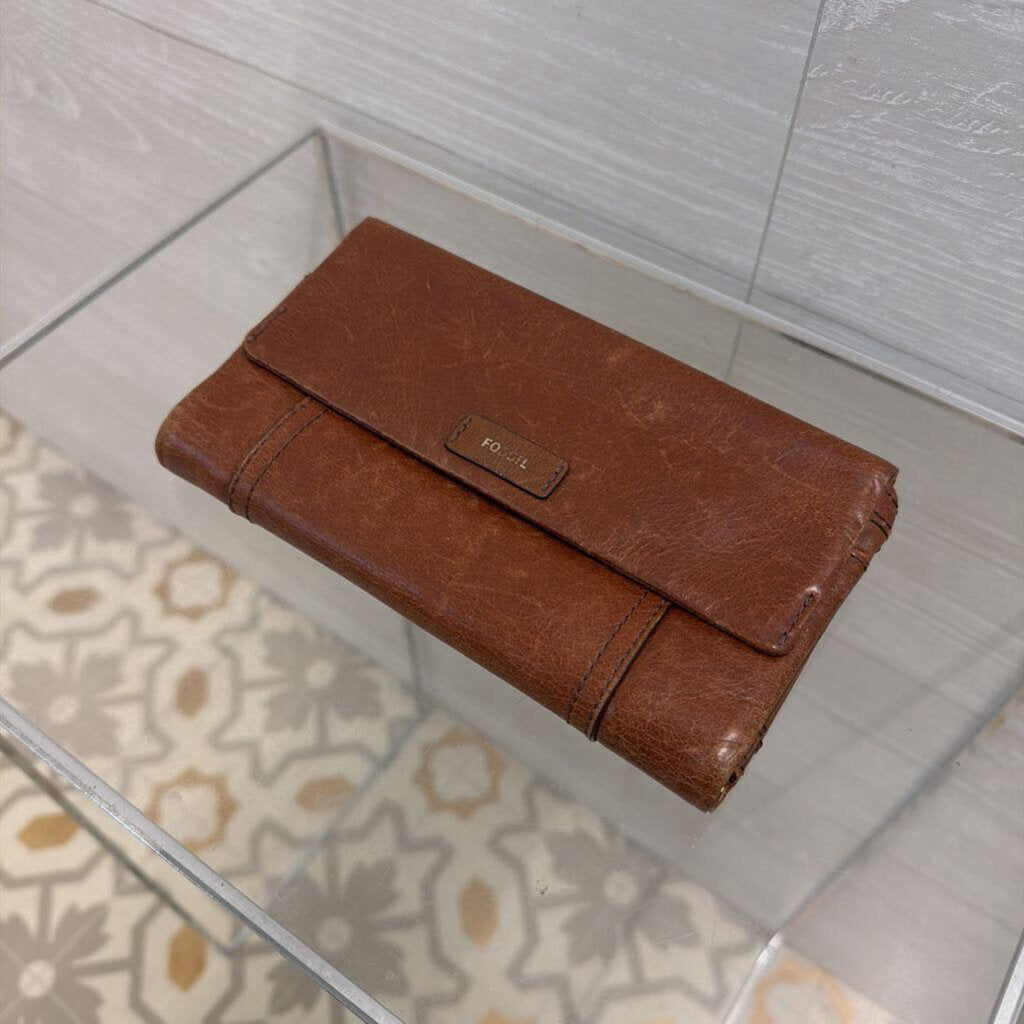 Fossil Brown Leather Ellis Clutch Wallet