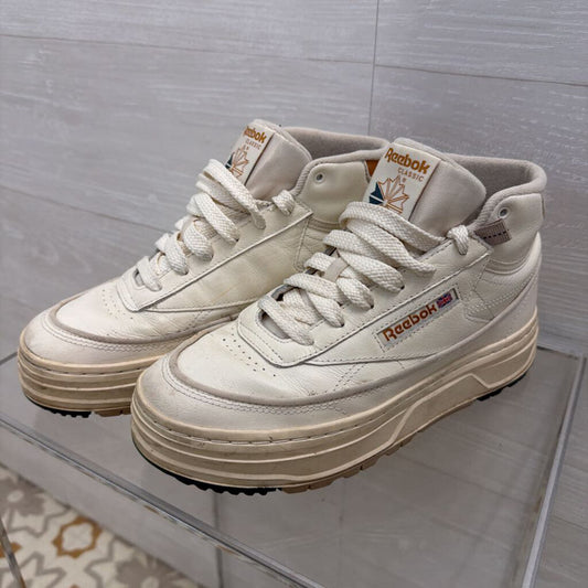 Reebok White Club C Geo Mid Sneakers 7.5