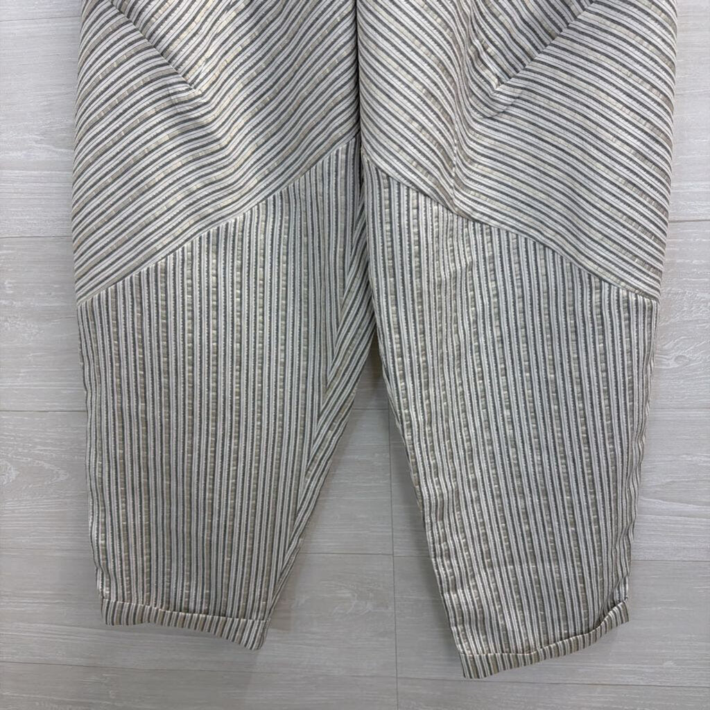Ozai N Ku White/ Grey Metallic Striped Wide Leg Pull On Pants Medium
