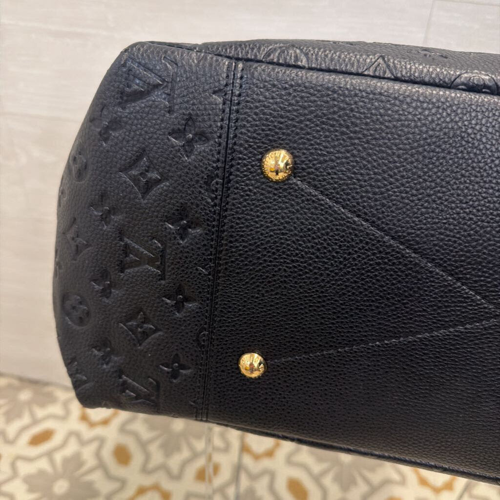 Louis Vuitton Black Monogram Empreinte Leather Artsy MM Purse