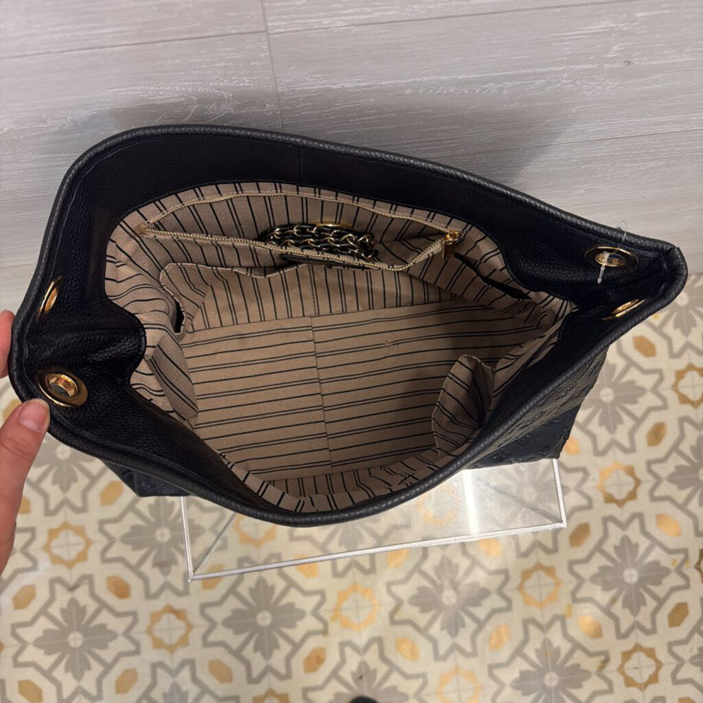 Louis Vuitton Black Monogram Empreinte Leather Artsy MM Purse