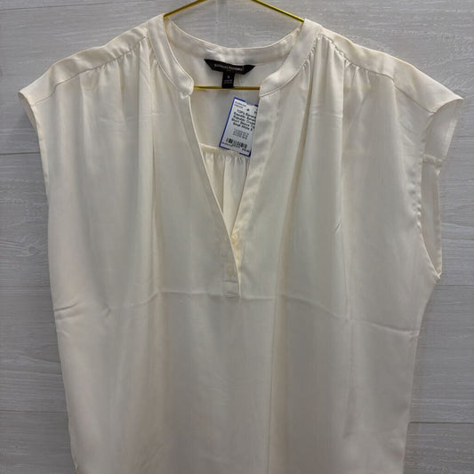 Banana Republic Cream Short Sleeve Top Small