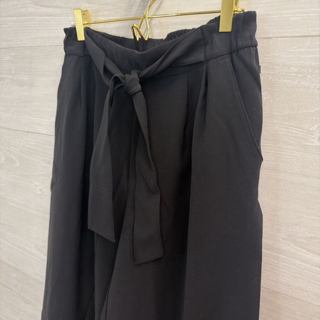 Lululemon Black Wide Leg Tie Waist Cropped Pants 8