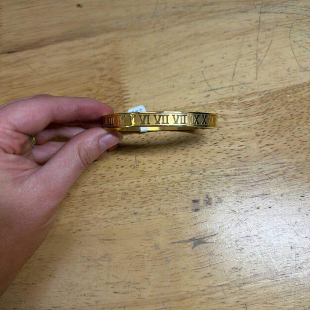 Gold Roman Numeral Bangle Bracelet