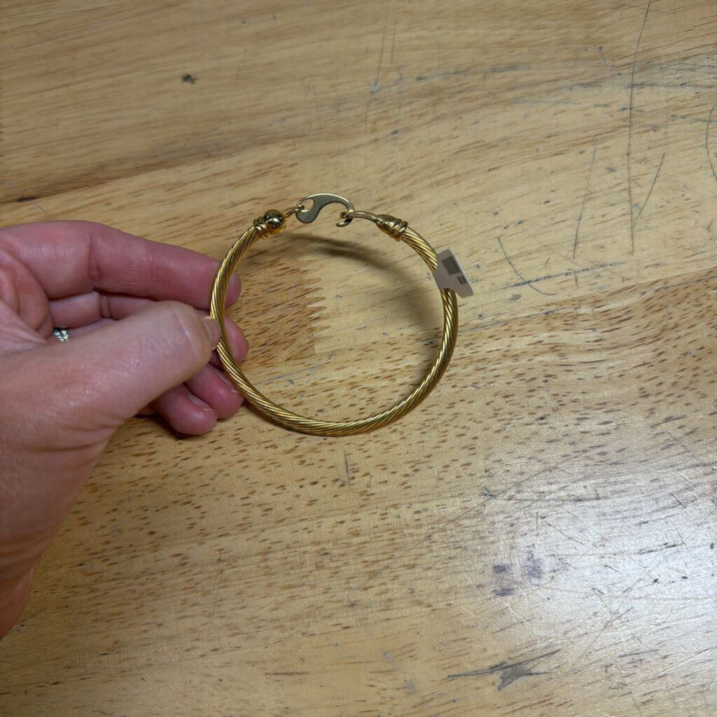 Gold Hook Closure Bracelet