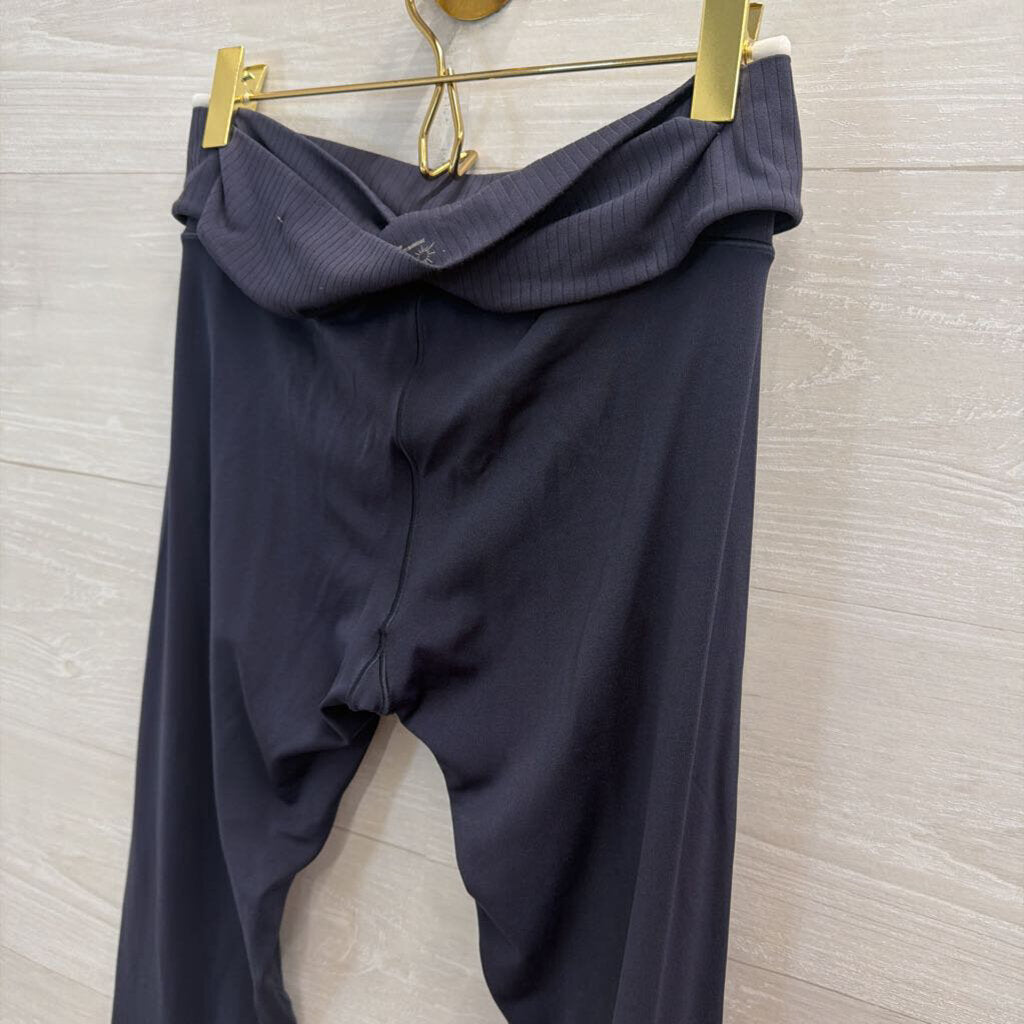 Offline by Aerie Grey Cross Waist Leggings Medium