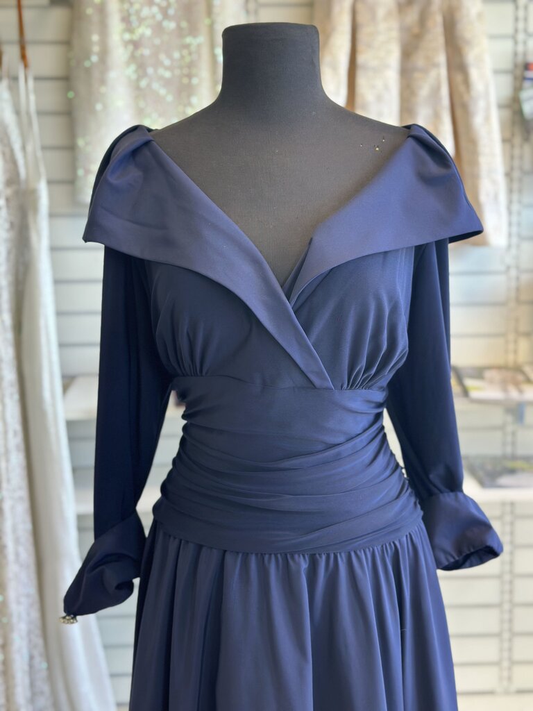 Jessica Howard Navy Long Sleeve Formal Dress 16