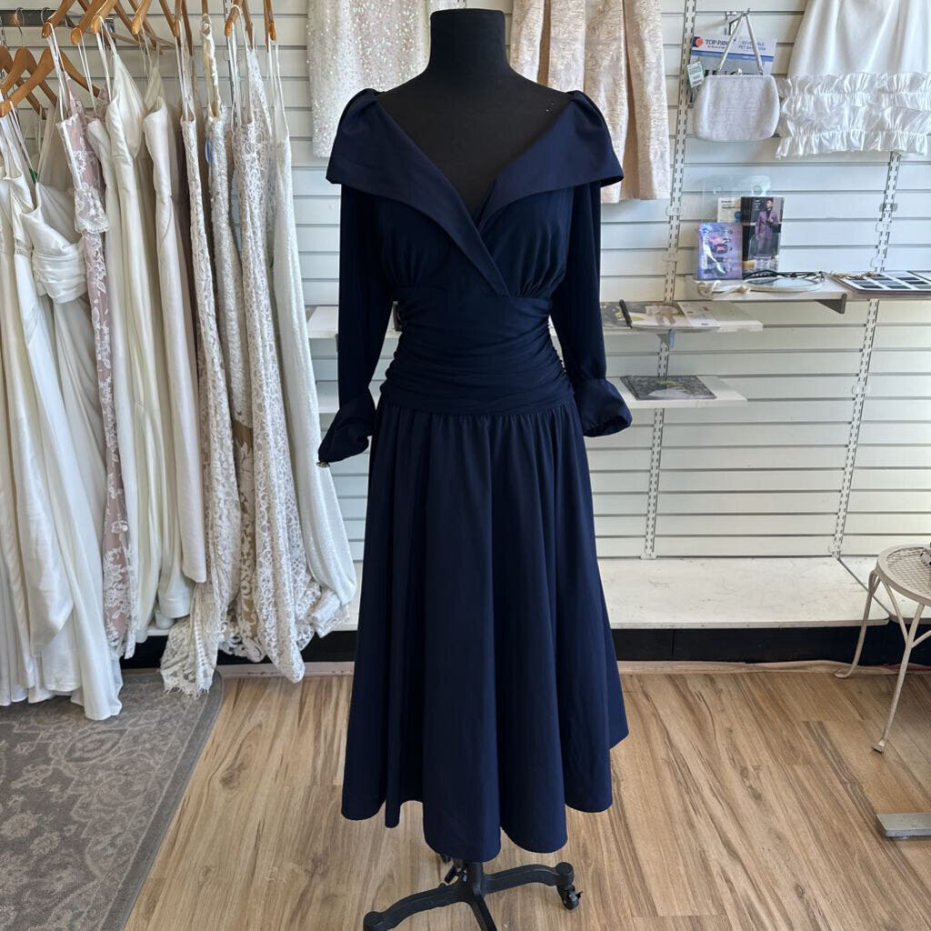 Jessica Howard Navy Long Sleeve Formal Dress 16