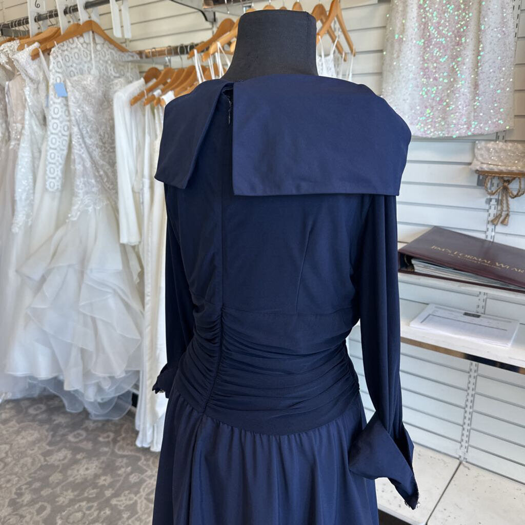 Jessica Howard Navy Long Sleeve Formal Dress 16