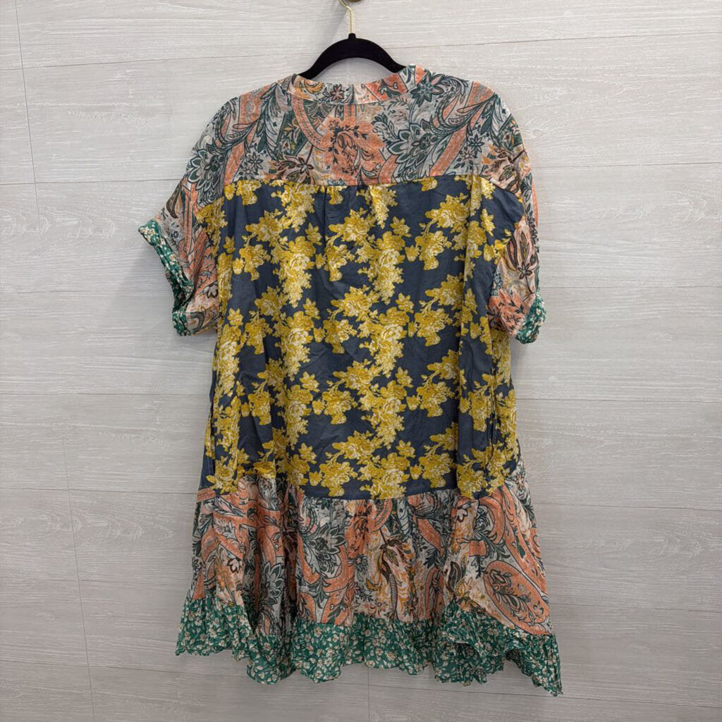 Blue Velvet Blue/ Multi Print Short Sleeve Shift Dress Medium