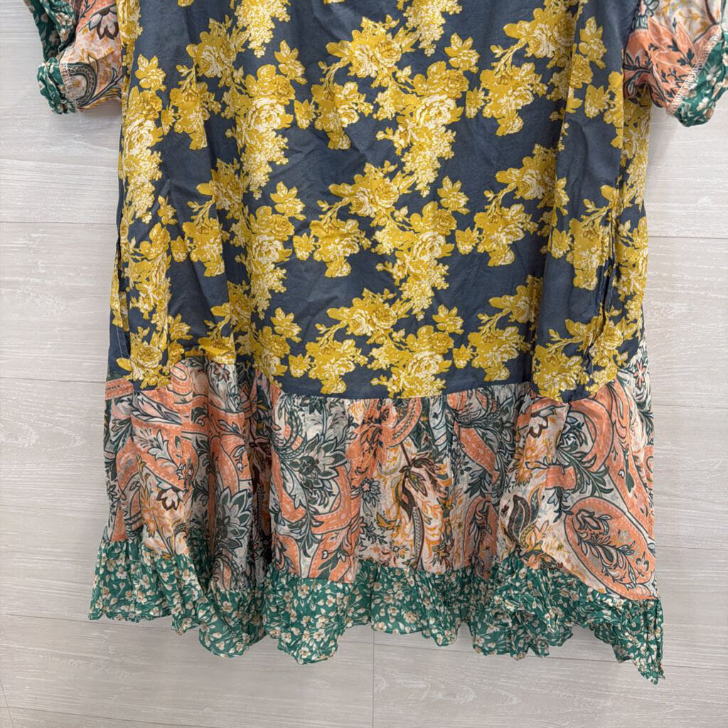 Blue Velvet Blue/ Multi Print Short Sleeve Shift Dress Medium
