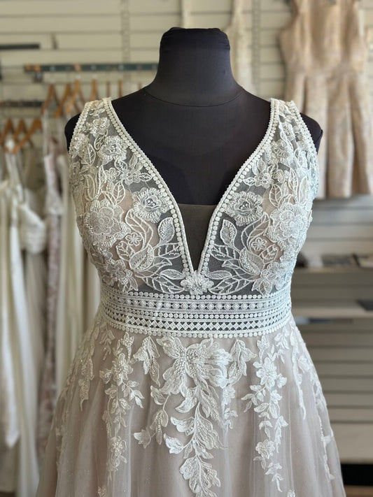 Glitter Tulle Lace Applique Wedding Dress 24