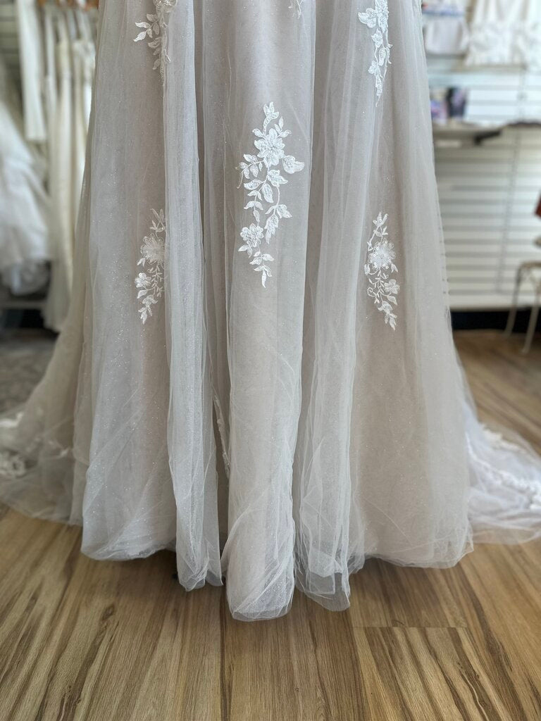 Glitter Tulle Lace Applique Wedding Dress 24